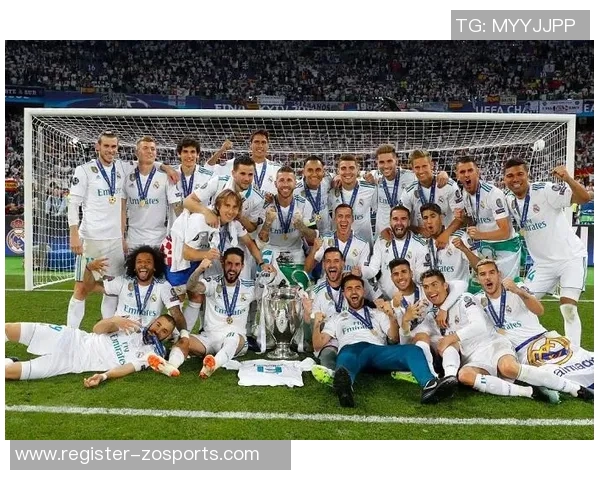 南京羽毛球队在冠军赛中的状态表现与欧冠足球的精彩对比分析