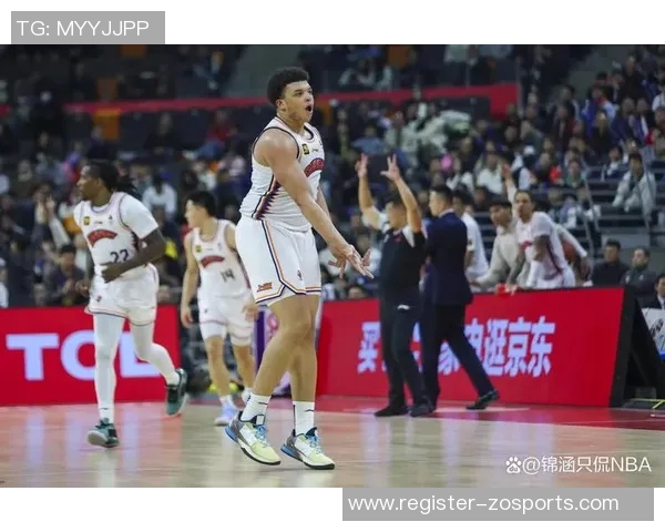 实时新闻上海篮球队逆袭之路揭秘从低谷到冠军赛的辉煌蜕变与奋斗历程